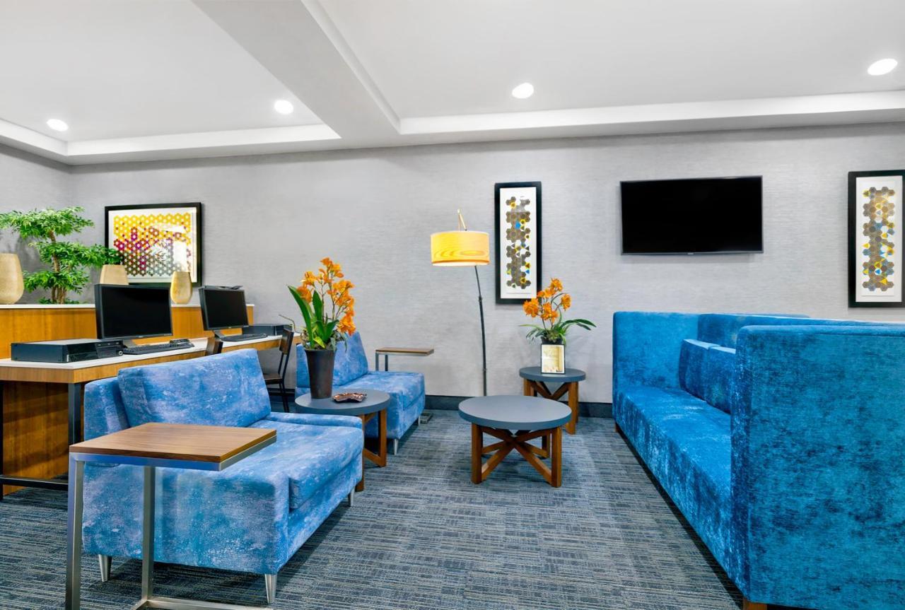 Holiday Inn Express Hotel & Suites Kansas City - Grandview By Ihg Dış mekan fotoğraf