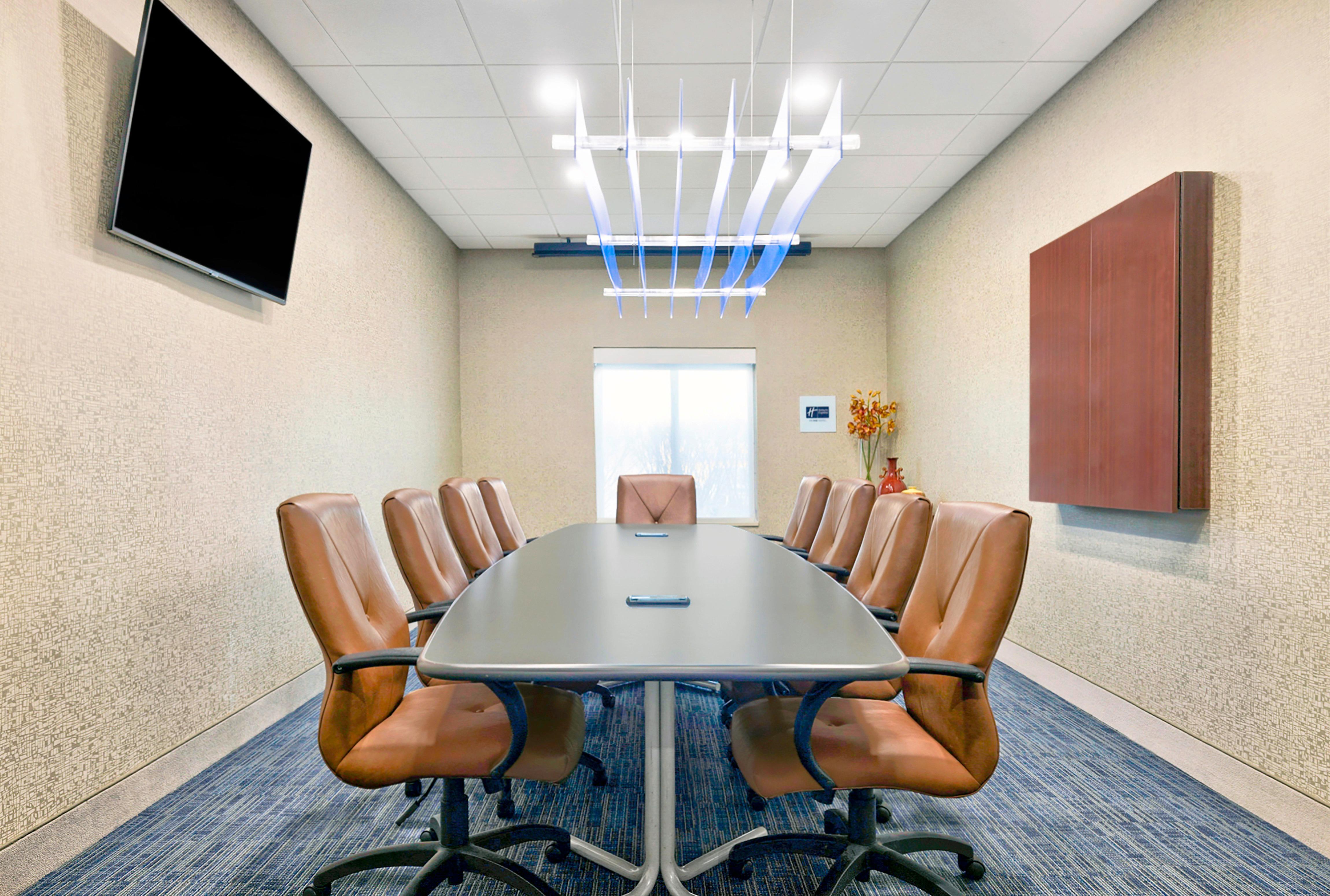 Holiday Inn Express Hotel & Suites Kansas City - Grandview By Ihg Dış mekan fotoğraf