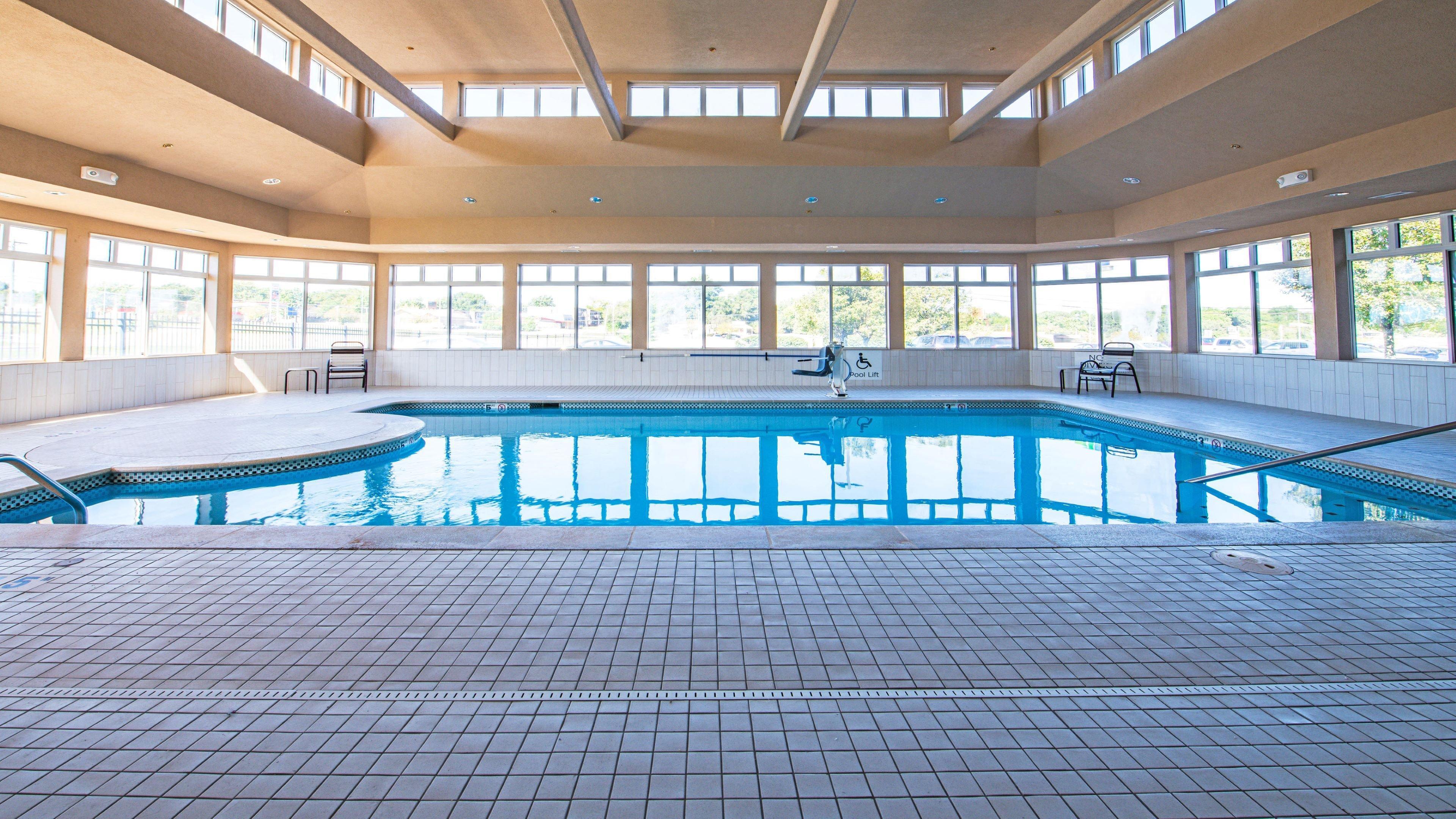 Holiday Inn Express Hotel & Suites Kansas City - Grandview By Ihg Dış mekan fotoğraf